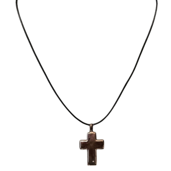 Sterling Slilver NWOT Cross Pendant Necklace With Diamond & Black Leather Chain - Picture 1 of 9